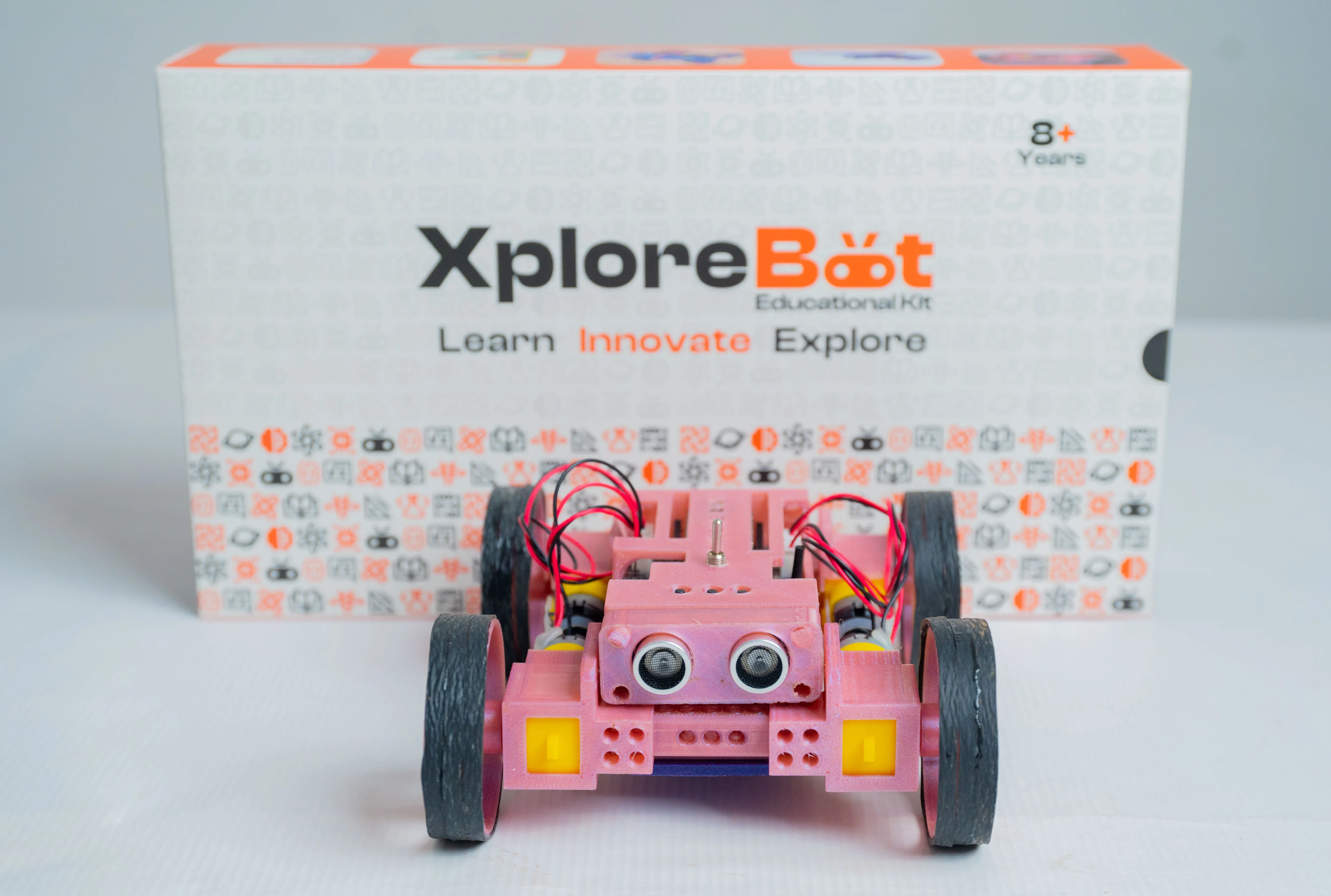 4WD XploreBot front view