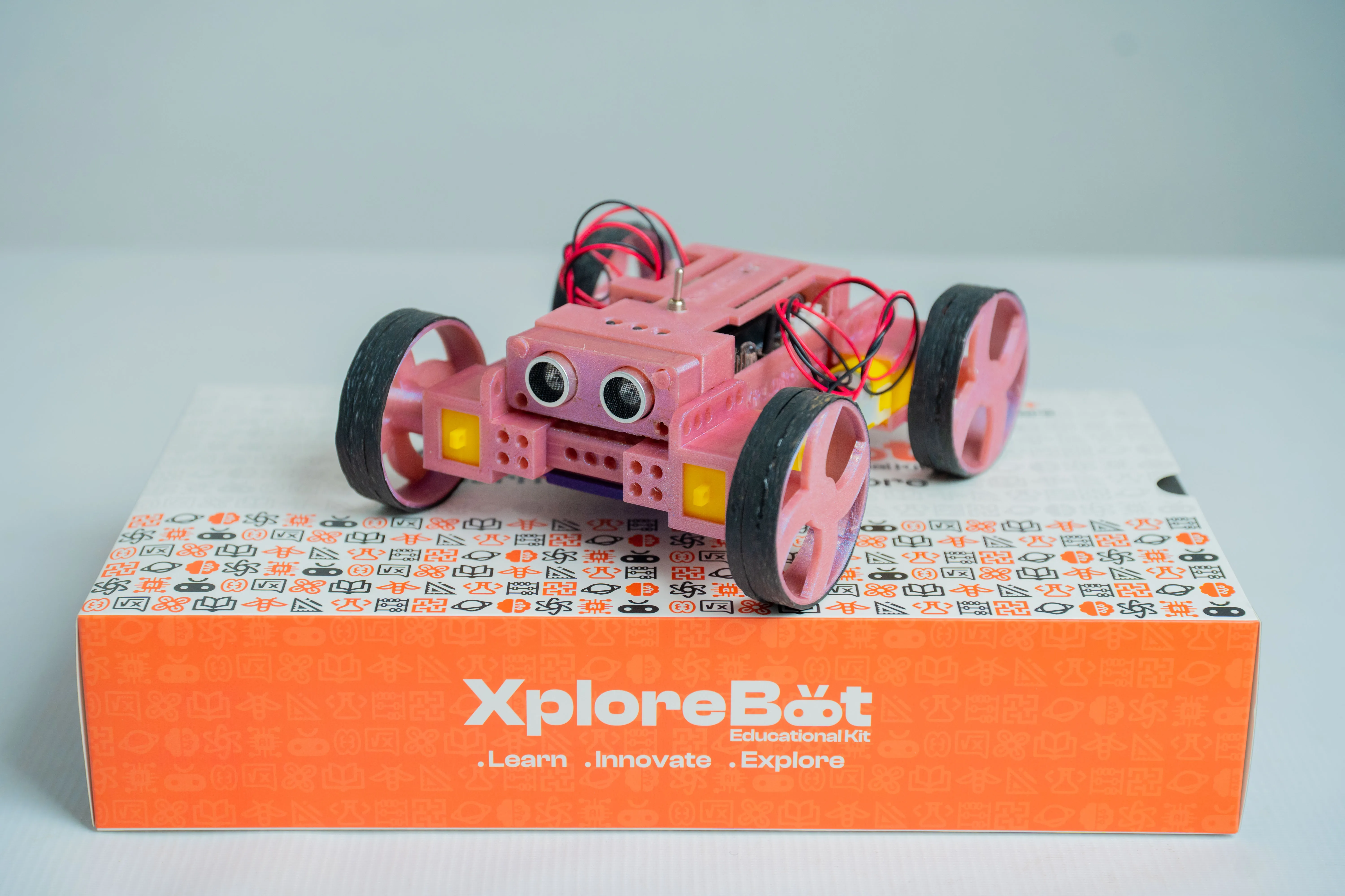 XploreBot Robot